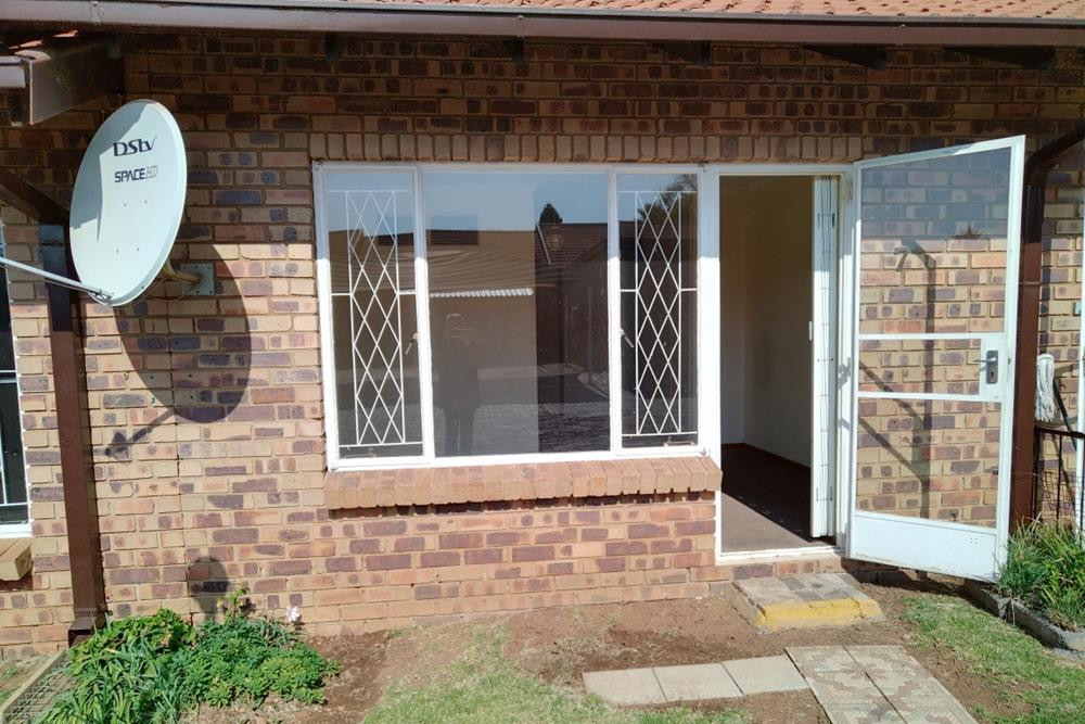 Witpoortjie Studio R7 Retirement Homes for Sale Retirement
